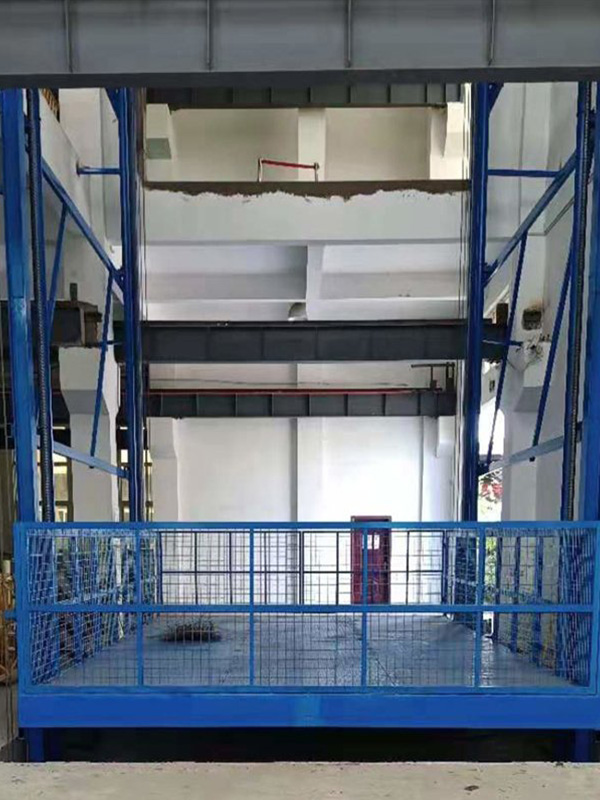 如何選購(gòu)質(zhì)量可靠的升降機(jī)貨梯設(shè)備(圖2) f721b019e97ccd67b02d51edd0e756a0.jpg