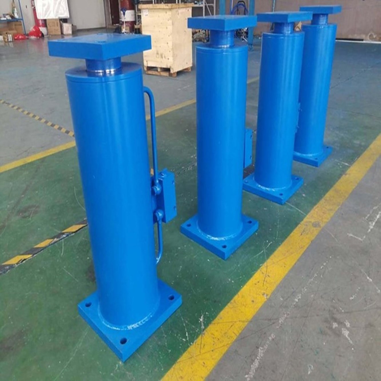 大型液壓缸的結(jié)構(gòu)特點(圖1) 714375063555957125.jpg