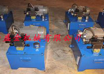 淺談盛金升降平臺蝸輪減速機特點與自鎖功能的應用(圖3) \